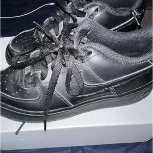 Black Airforce 1s